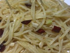 -东来菜馆•手抓海鲜家常菜•海鲜锅贴(鸽子窝店)