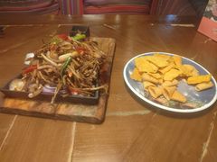 -雀舞云南菜(天津天河城购物中心店)