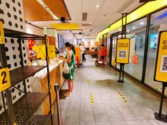 -麦当劳(百联西郊购物中心店)