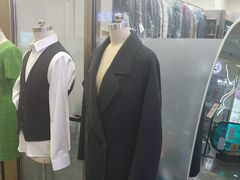 -莱靓奢侈品洗护改衣店(新世界百货崇文店)