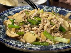 松茸炒肉片-迎懿餐厅