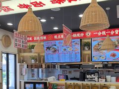 -弄堂咪道-饭香·面香·馄饨香(兴梅店)