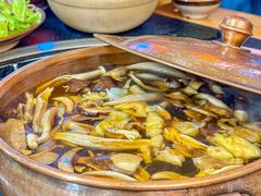 -阿山卓·野生菌火锅·纳西火塘烤肉