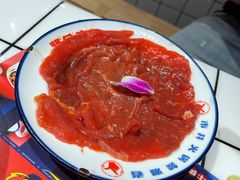 手切鲜牛肉-喜悦小串丹东小黄牛海鲜烧烤大排档(民主广场店)