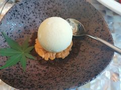 苏黎世官燕冰淇淋-临江宴(陆家嘴店)