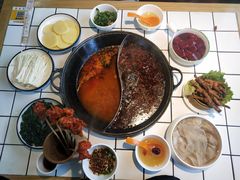 -瓜西西重庆火锅(花溪店)