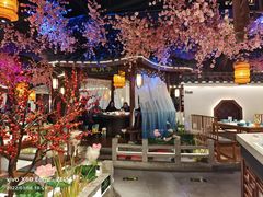 -荷塘秋月·本帮江浙菜(国权路店)