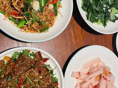 -唐师傅湘西名菜馆(武陵路店)