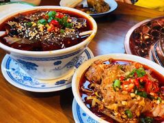 -炉小二铜锅牛蛙•川湘菜(三里屯店)
