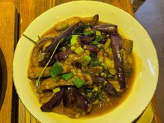 -胡桃里音乐餐厅(陶溪川店)(川湘赣菜·世界百大酒庄直供红酒·音乐表演)