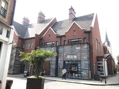 -钟书阁(松江泰晤士小镇店)