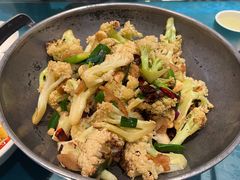 干锅花菜-呷湘厨·家宴·鱼汤捞饭(津南店)