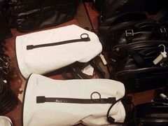 -URBAN REVIVO(高德置地广场·春广场店)