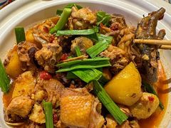 -霄汉牛三鲜湖北砂锅菜(万松园2店)