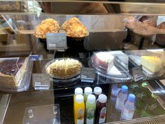 面包甜点陈列柜-哈根达斯(世界城店)