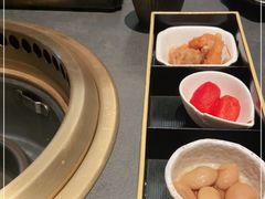 -铭牛烧肉·和牛海鲜自助(高新月牙湖店)