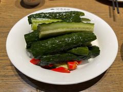 酸辣瓜条-河沿肉饼Beijing Pie(锡拉胡同店)