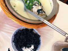 乌米饭-天乐农家鱼头王(天目湖店)