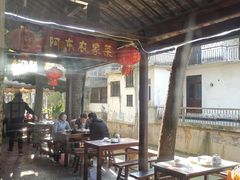 露天位-阿东农家菜(新场古镇下塘街店)