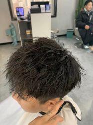 点击看大图 -VV盛妆Hair烫染造型沙龙