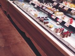 -巴黎贝甜(大宁国际商业广场店)
