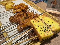 -街角等你.大连海鲜烧烤.经典铁板海鲜串(西安路店)