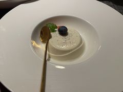 -MONICH牛排融合餐厅(和义大道购物中心店)