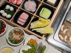 -海底捞火锅鲜切牛肉主题店(长寿路店)