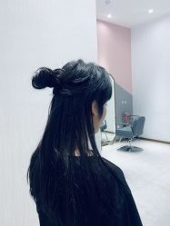 -鏡沙龙发型设计