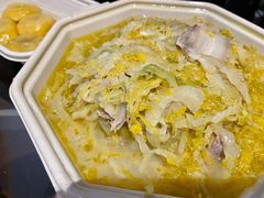 大骨头炖酸菜-关东小磨东北菜(上海长风大悦城店)