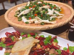 -二孃鸡爪爪(东风路总店)