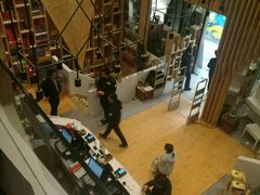 -新华里咖啡书吧(新华书店小寨店)