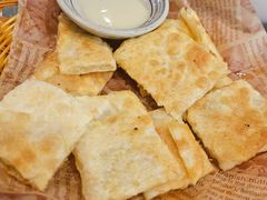 菠萝飞饼-芭厘·农庄老字号.电饭煲五指毛桃焗鸡