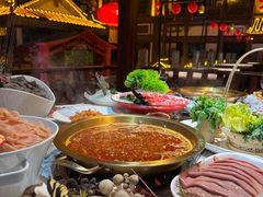 -小天鹅火锅·一线江景洪鼎旗舰店(洪崖洞店)