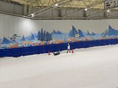 -乔波室内滑雪场