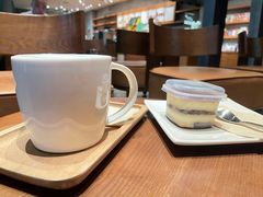 -星巴克臻选(广州高德置地秋广场店)