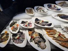 -雍容荟帝王蟹活龙虾展台自助(IFS黑金店)