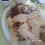 用传统的炭炉吃火锅才是贴近生活