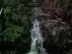 -安吉龙王山峡谷漂流