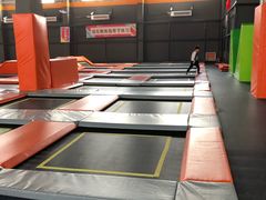 -嗨蹦Hi Boom蹦床工厂·蹦床公园