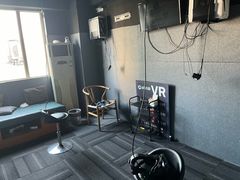 -VR 间客漫·PS电玩·虚拟现实包间游戏电竞(街道口店)