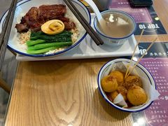 -彩虹站·香港烧腊茶餐厅
