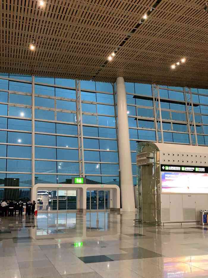 厦门高崎国际机场-t3航站楼-"难得又坐一次飞机,厦门高崎机场位于厦门