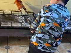 -四更周店烤乳猪