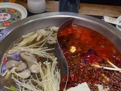 -沸炉重庆老火锅(军事博物馆店)