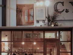 -C.Y Cafe