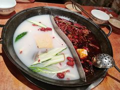 -周小明火锅(黑金冠社区店)