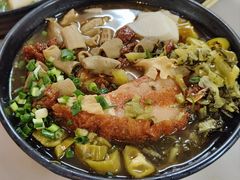 -肥佬良扣肉粉面店(梧州总店)