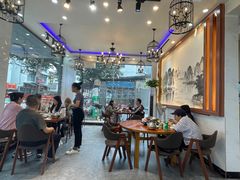 -梁姐啤酒鱼(兴坪古镇店)