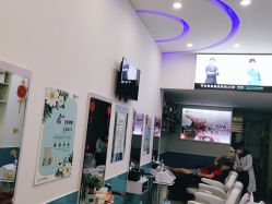 -黑奥秘脱发白发中心